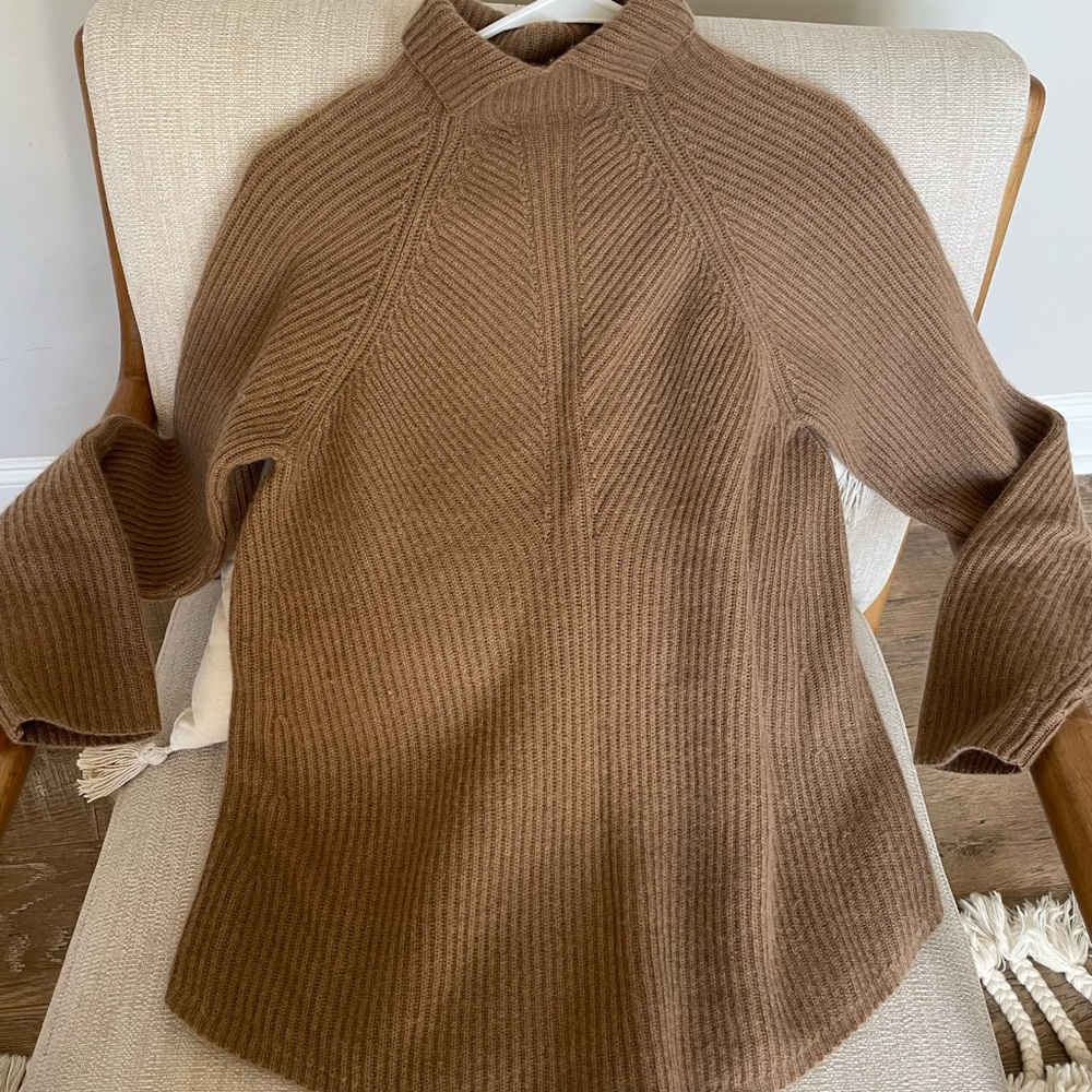 Theory 100% cashmere Brown Cowl Neck Sweater